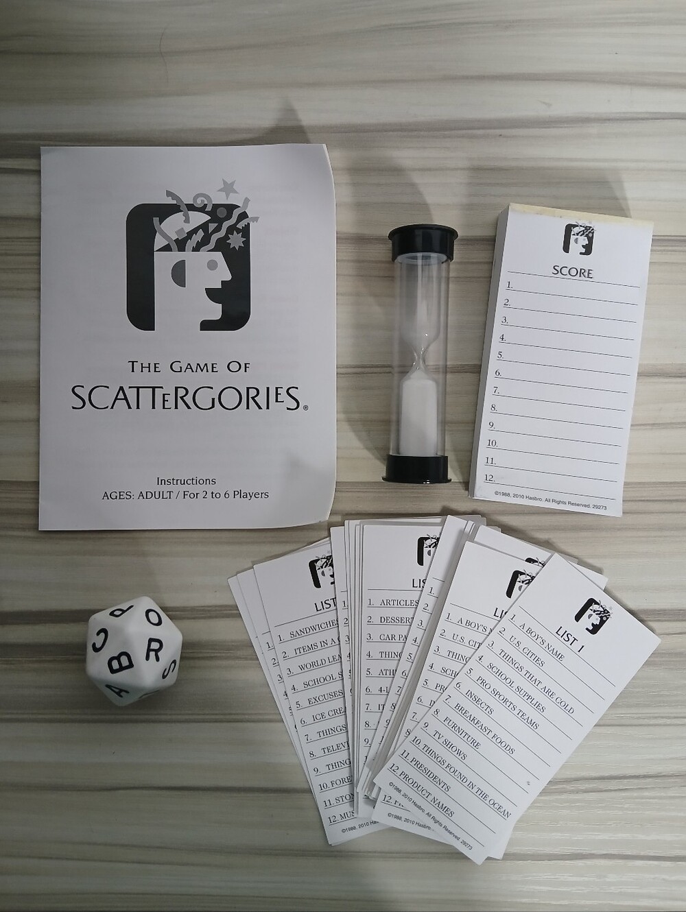 Hasbro Games - Scrabble Slam! * Yahtzee Hands Down * Things * Scattergories - Picture 7 of 9